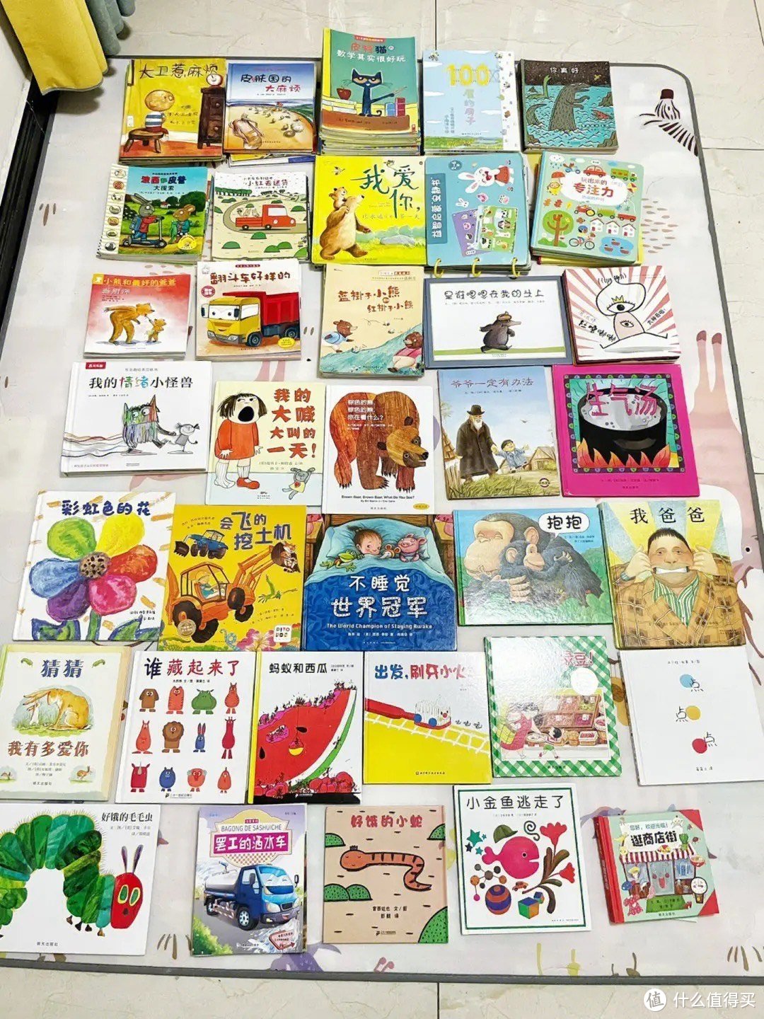 分阶段给娃讲好故事绘本 ，这三套最火的幼儿绘本都买啦，一岁半引入故事阅读，三本书的阶梯推荐